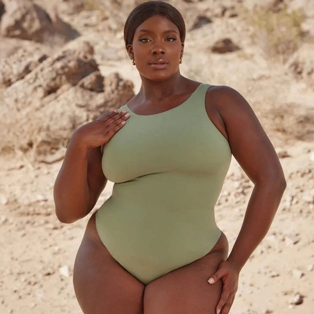 Pinsy NWT high neck thong bodysuit green size XL